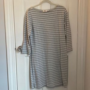 Vineyard Vines gray striped t shirt dress